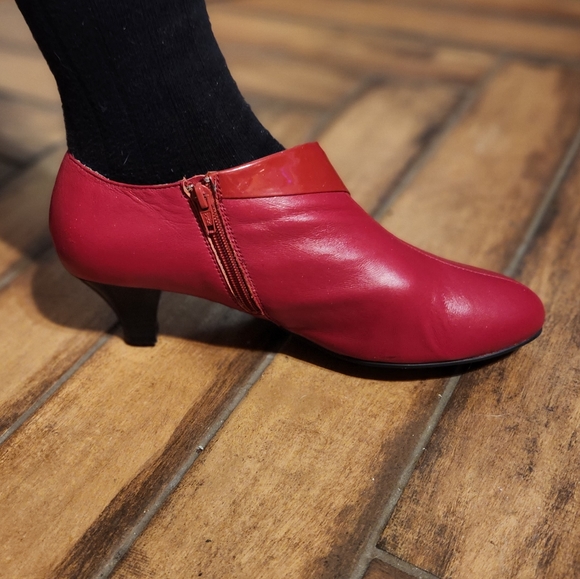 AJ Valenci Built for Comfort Leather Shoes Red, size 12.5 W, fits a size 13 - Picture 2 of 9